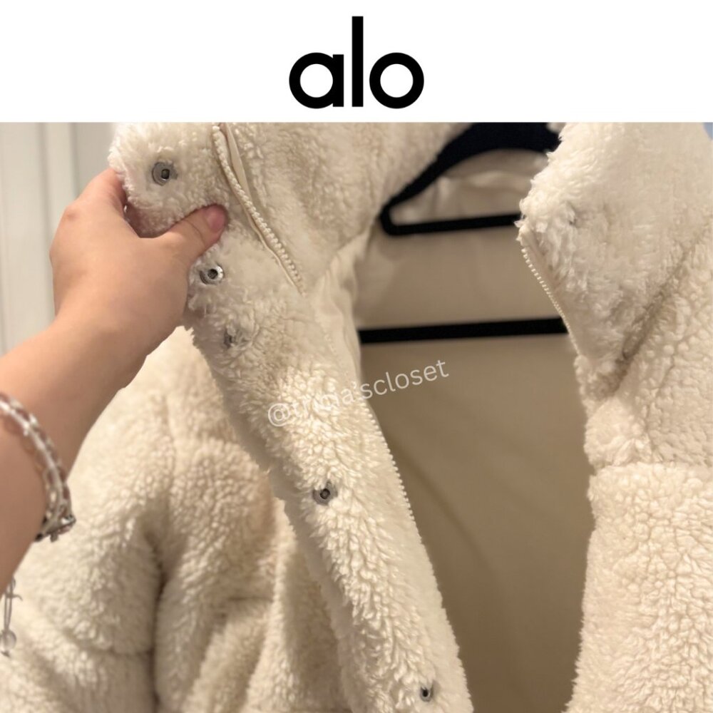 ALO Yoga Snow Angel Sherpa Puffer Jacket - Picture 8 of 9